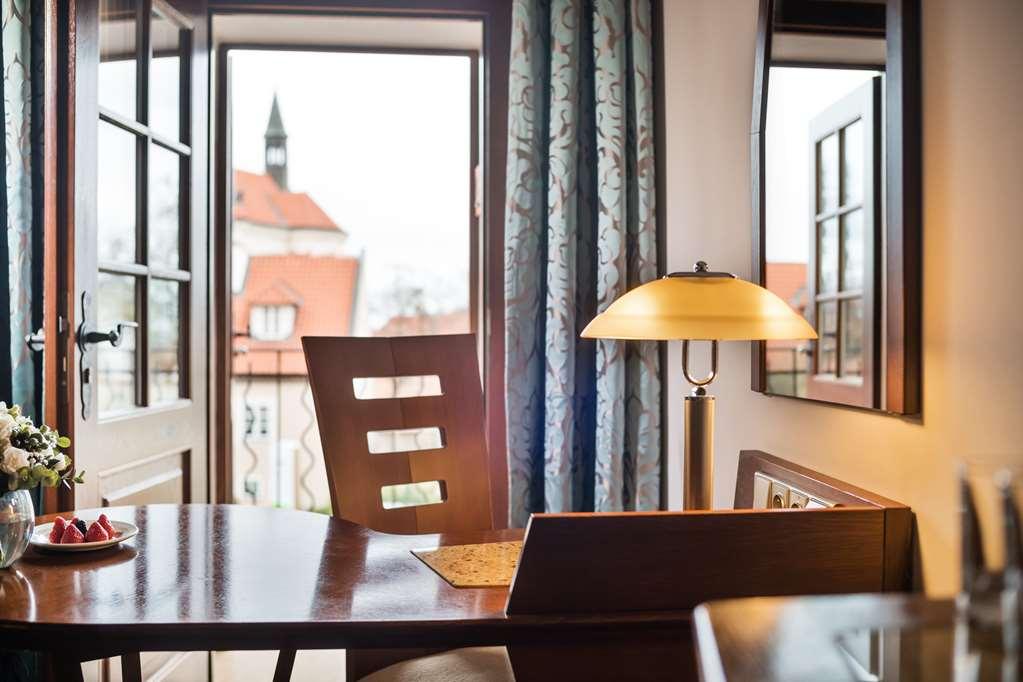 Lindner Hotel Prague Castle Zimmer foto